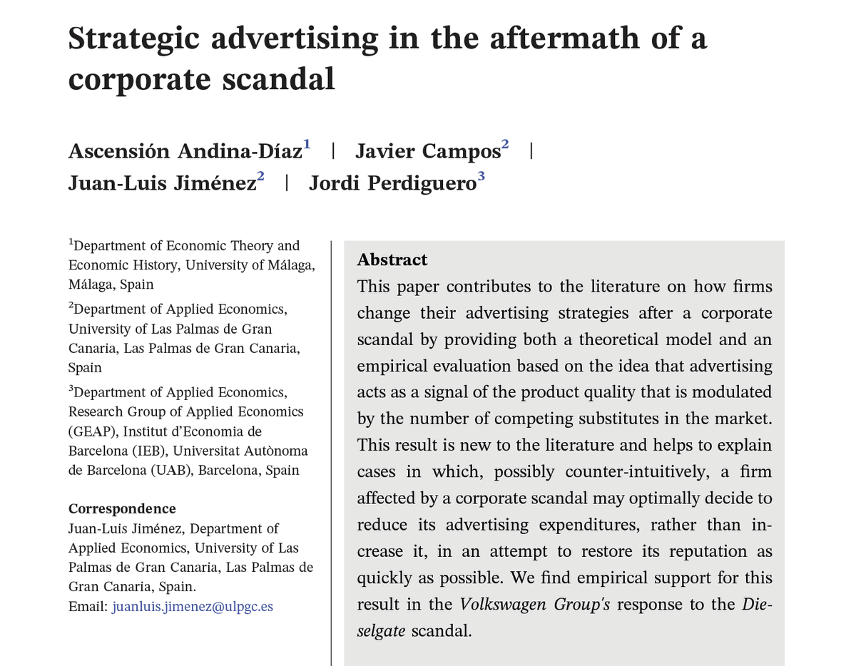 🔔 ¿Qué harías si descubren que tu empresa ha estafado a millones de consumidores?

Volkswagen lo tuvo claro: se escondió, reduciendo un 35% su publicidad el primer año tras el Dieselgate.

En cambio, sus competidores aprovecharon la debilidad de VW para publicitarse más.

Hilo⬇️