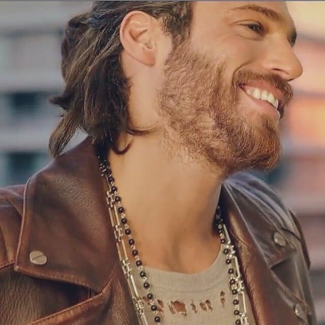 sofia01945498's tweet image. Günaydın 🌏!
Tal vez para el mundo solo seas “alguien”, pero para “alguien” tal vez seas todo su mundo. Vamos a x el martes. Feliz día😊😍😘

I ❤️ CANYAMAN
#CanYaman