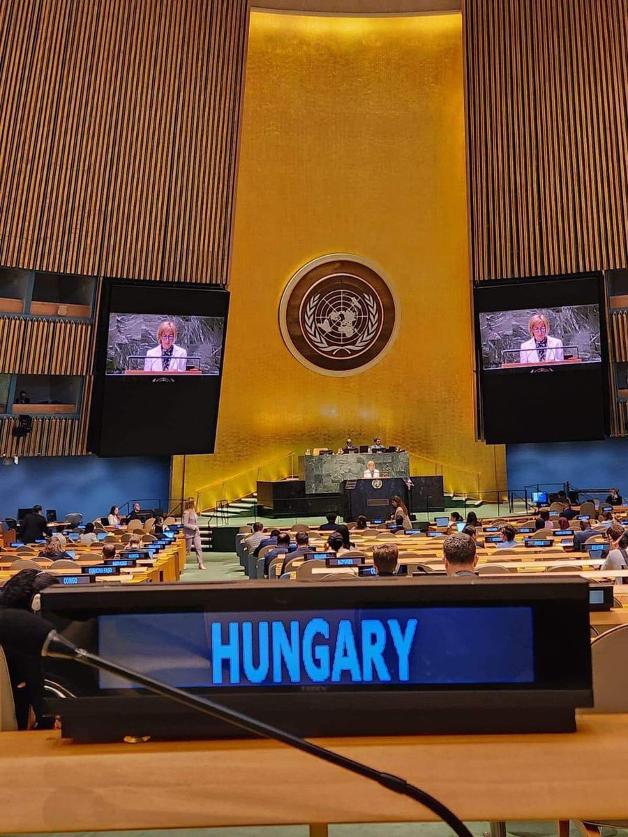 🏅FM Szijjártó: "A huge success for Hungary in New York, especially in an Olympic year!"

🌐 The UN General Assembly, with unanimous consent, has adopted Hungary's initiative to declare May 19 as World Fair Play Day. 🇭🇺

🤝 The resolution, co-authored by 92 member states