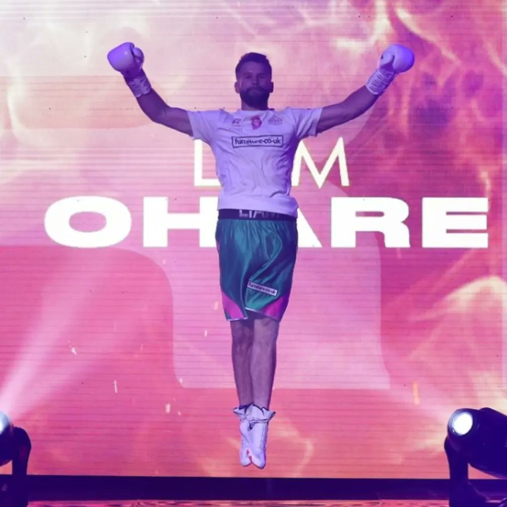 🥊 Calling all Potential Sponsors! 🥊 

Exciting news - after making my debut on DAZN, I'm thrilled to offer a massive and diverse audience for your business. 

Let me take your business to new heights as I spin my way to the top 🩰🥊

Team O'Hare is on the rise and ready to