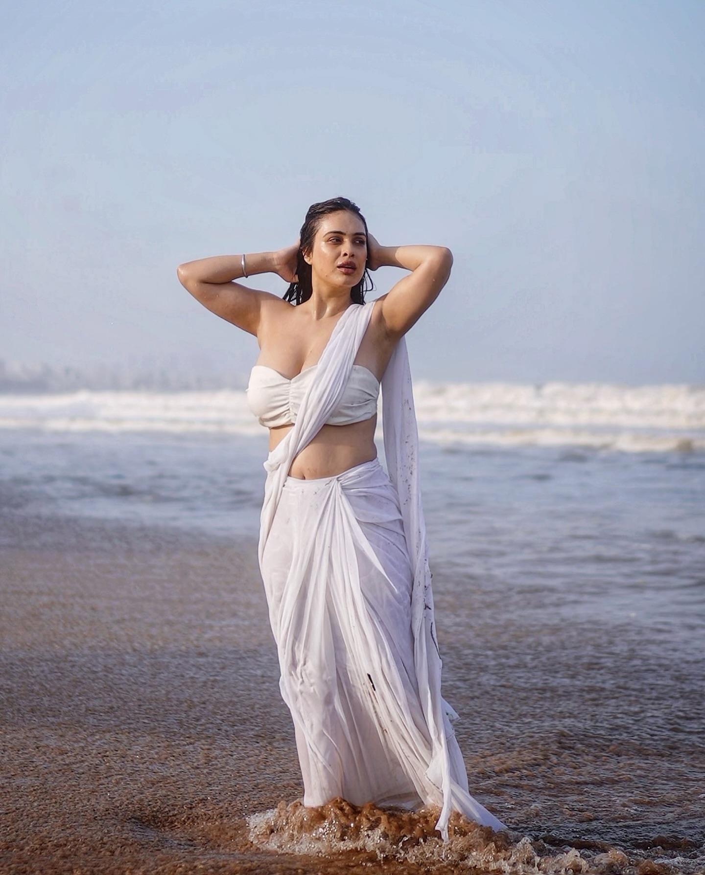 GRdojKea4AAR8P5?format=jpg&name=large