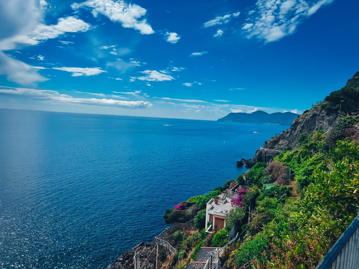 We’ve been in Europe the last couple of weeks. The scenery is chefs kiss. 💋 😚