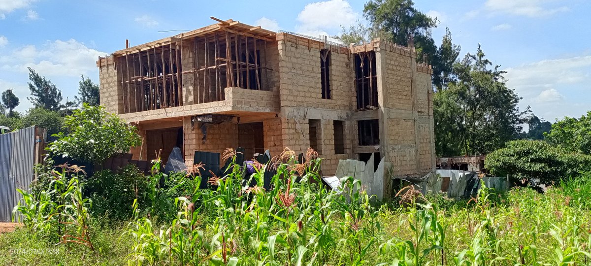 Solochui's tweet photo. This marks the end of structural works for a mansionette we were supervising in Gikambura, Kikuyu. 

We did well. https://t.co/B00m9QbWll
