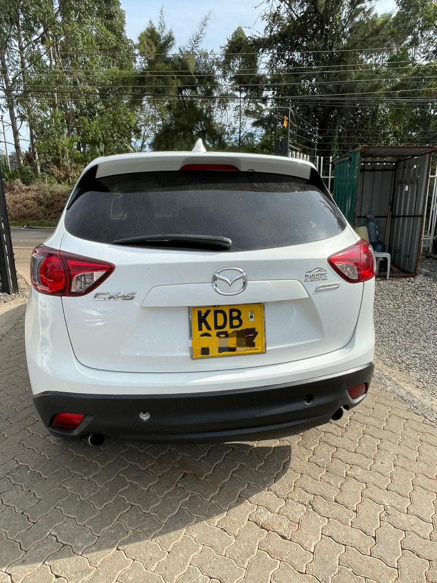 lamadmotors1's tweet photo. Tuko na deal fiti sana on this Mazda CX-5 2.0L.Iko na features kama; lane departure system, traction control system, adaptive frontlight system, and i-stop function among other specs. For inquires contact 𝐌𝐒𝐀𝐅𝐈𝐑𝐈:𝟎𝟕𝟏𝟐 𝟒𝟔𝟎𝟎𝟗𝟐 https://t.co/PGPpWmlA3A