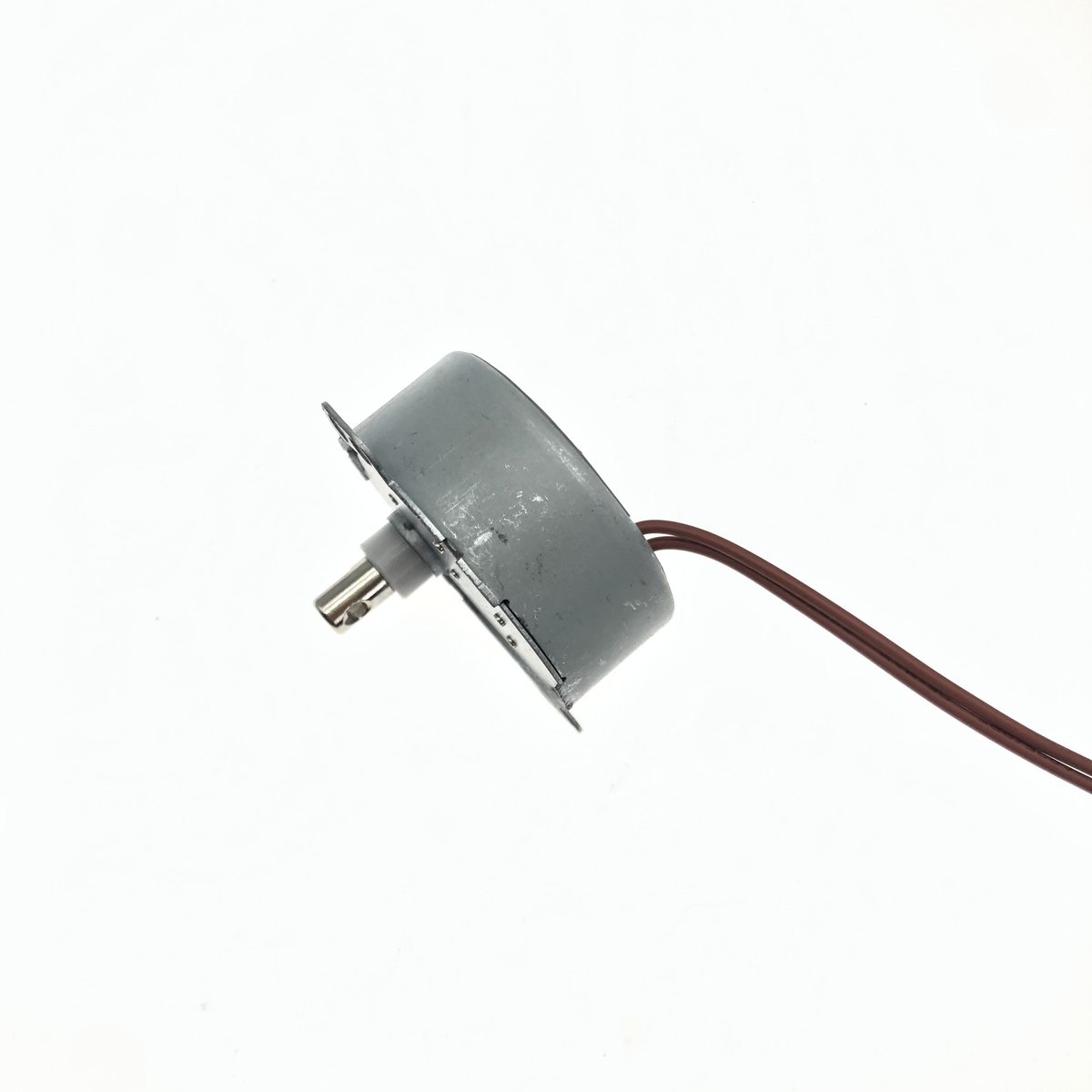 YongdaMotor's tweet image. 🌀 Supercharge your appliances with our high-efficiency #SynchronousMotor! Perfect for fans, BBQs, and warm air blowers. Elevate your tech game now! ➡️  bit.ly/3sjeAKb #YongdaMotor contact us:+86 13731729966 Email：   czydwj@126.com  xu@hbydmotor.cn