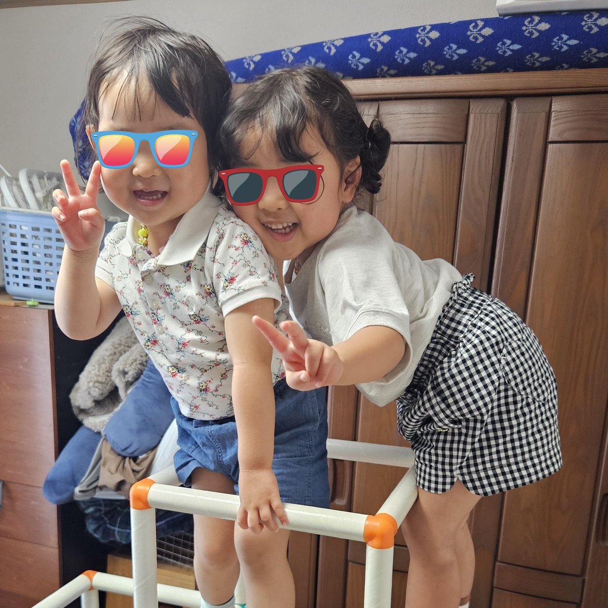 r_yn1124's tweet photo. きのう、うちの2歳が3歳になりました！内弁慶で愛嬌爆発のTHE次女、これからもすくすく育てー！ https://t.co/WC3XNiqk3O