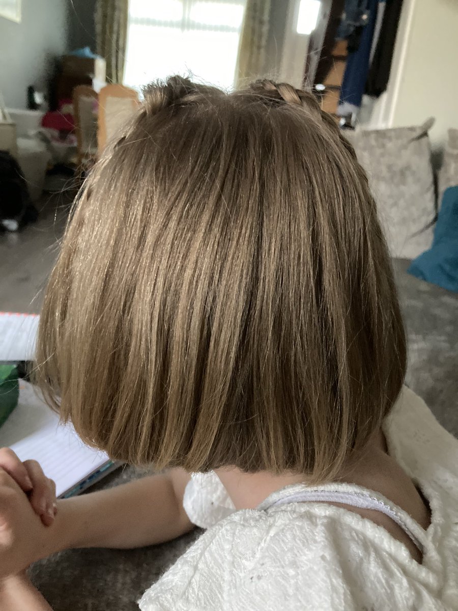 So this little @penguinclass5 student donated 12.5 inches of hair to @LPTrtUK and we are up to £1,340 and we would love to get to £1,400 to help two children gain a wig each!!! Please @DeltaNorbridge can you help!!!!