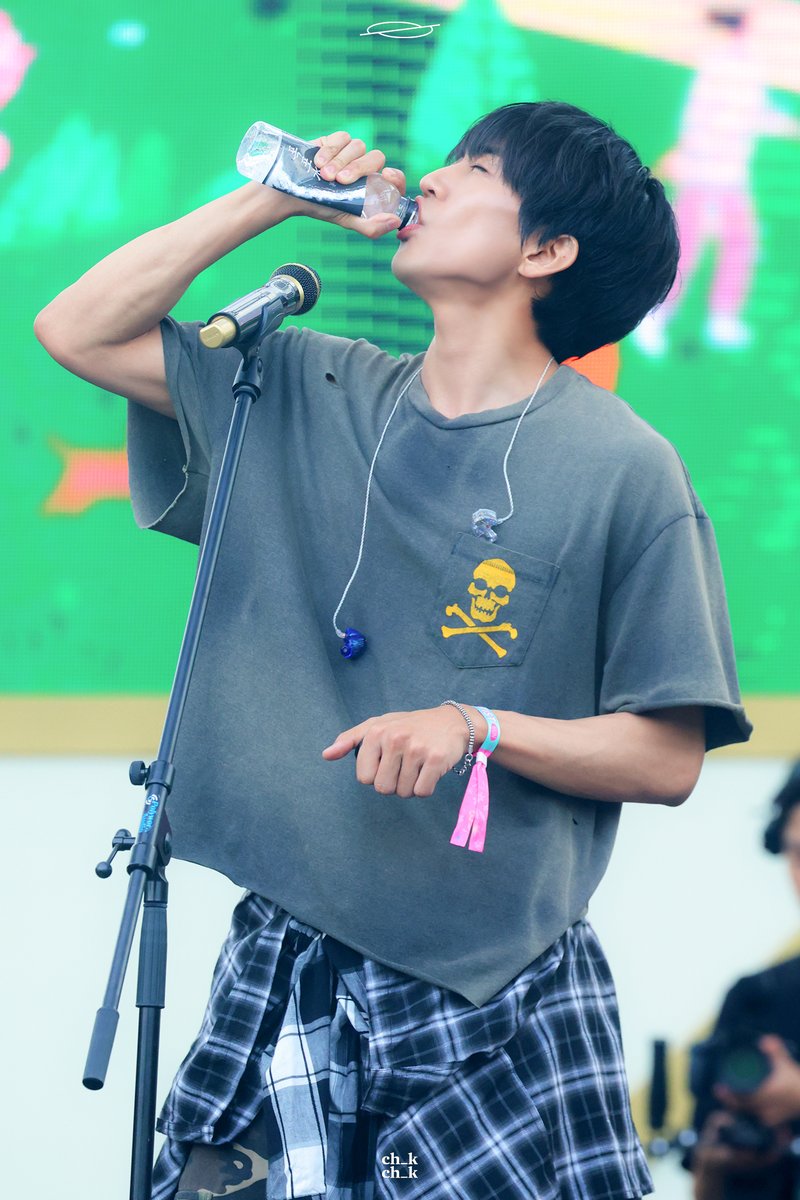 240630 파뮤페 #이승윤

폭포수 다 터져서 왔다구요ㅜ