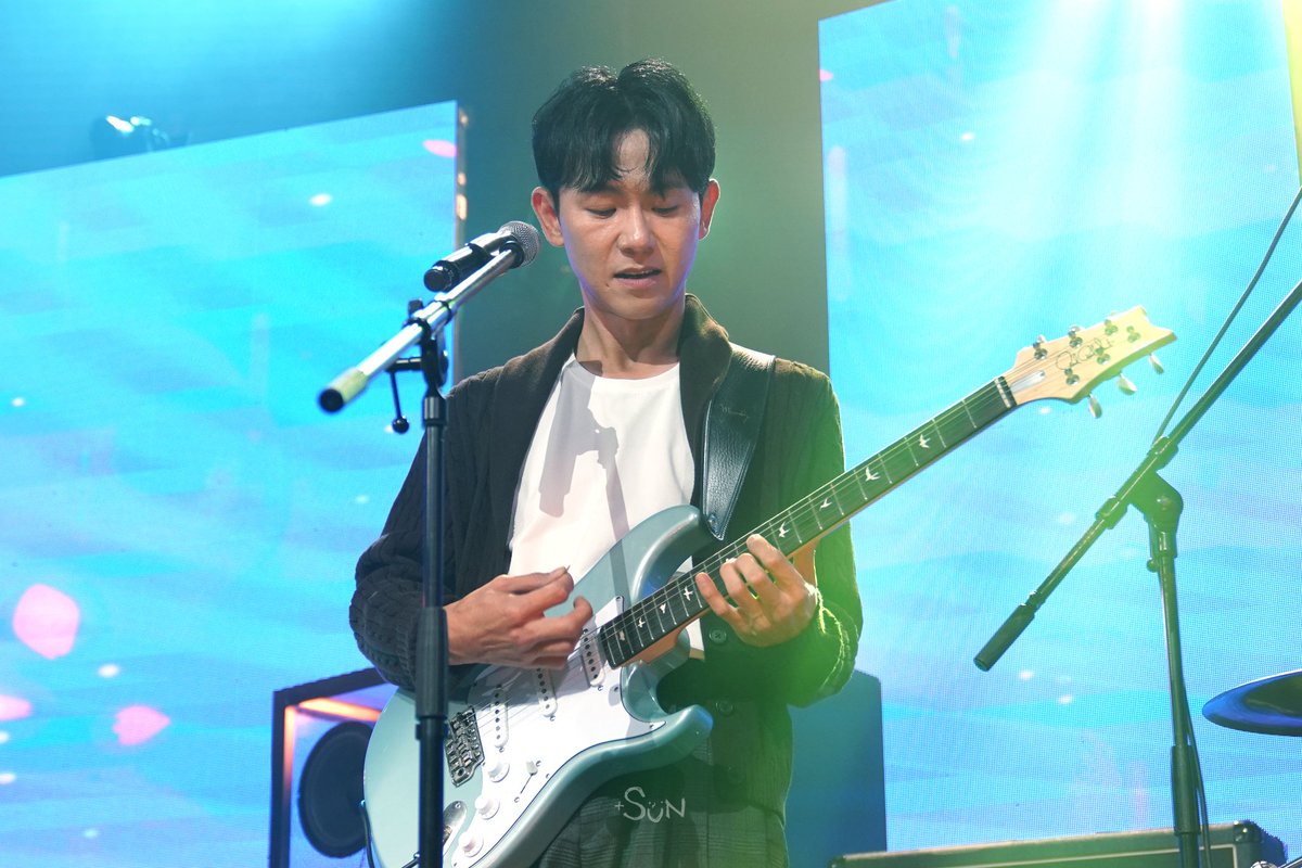 photo_by_sun's tweet photo. 231005 대구 KBS 특집 올웨이즈 7000
@대구방송총국 TV

#데이브레이크 #정유종 https://t.co/Xcdp3MtIAy