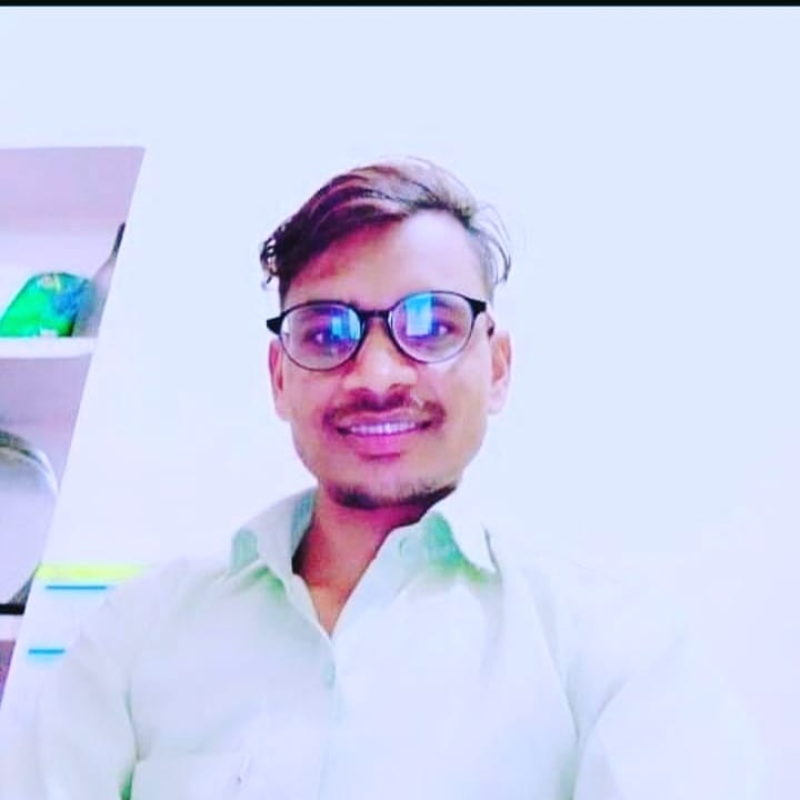 आप हिन्दुस्तान में रहकर 100 करोड़ "हिन्दुओ" को ही हिंसक बता रहे हो....

फिर भी आप सुरक्षित हो....
अब आप ही अंदाजा लगाओ हिन्दू क्या है....
#IAmAProudHindu