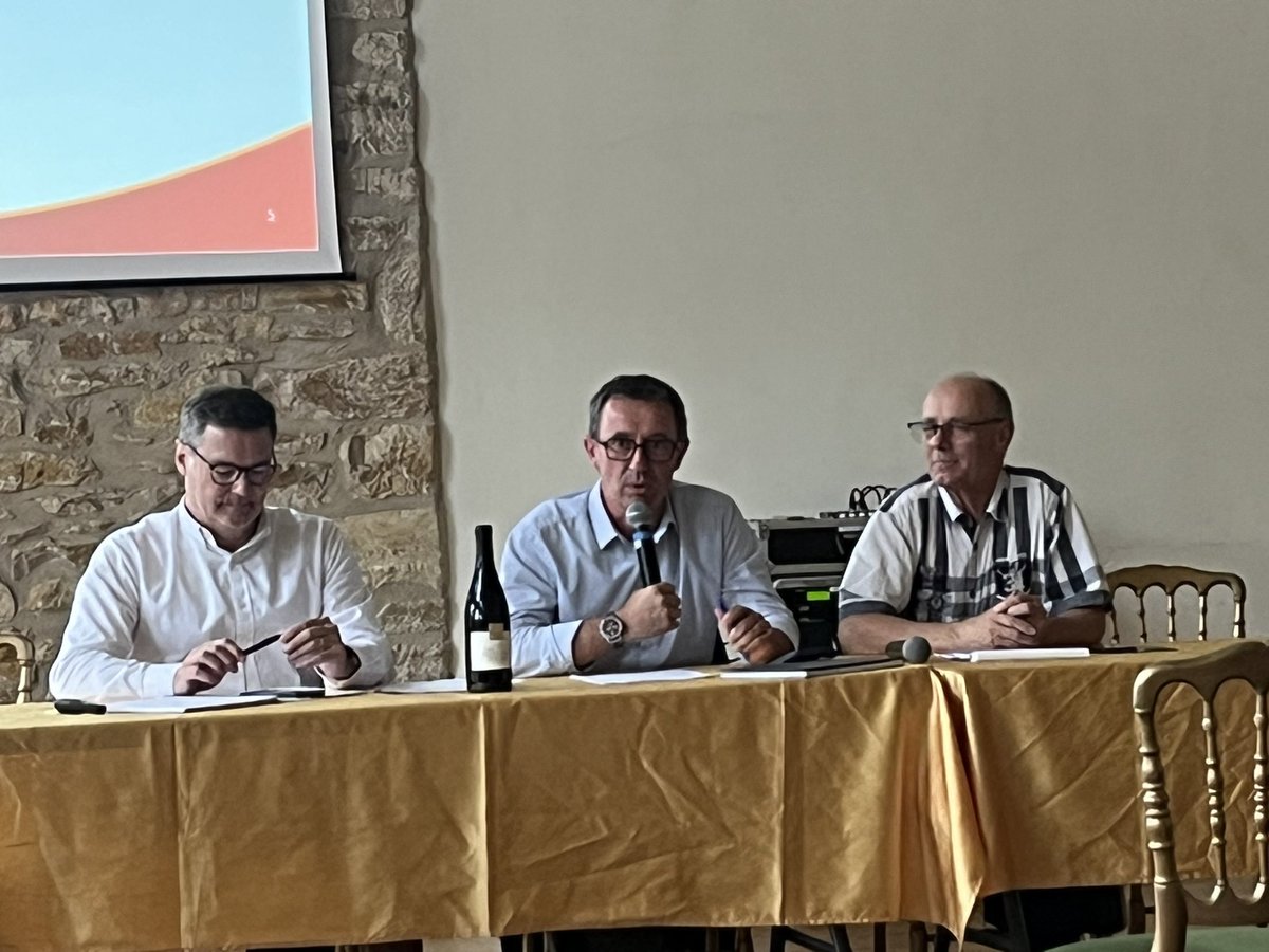 Conseil d’administration décentralisé des vignerons indépendants de France à Pierreclos en plein vignoble mâconnais <a href="/vigneronindep/">Vignerons Indépendants de France</a> <a href="/11_fabre/">fabre jean marie</a>