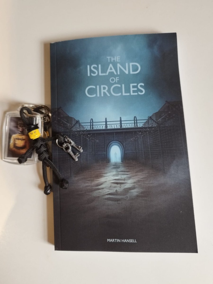 TiggaReese's tweet image. my mini guard is protecting his publication delivery 🤠
.. -. -- .- - . ...
#Inmates #AdaInmates #ShankPad #OnlyTimeWillTell @InmatesOTWT #Cardano #NFT #CNFT