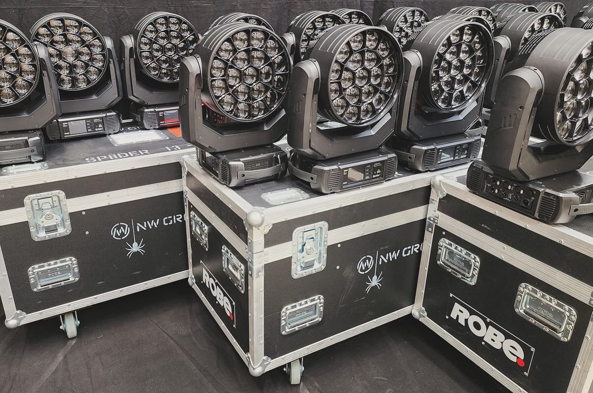 Robelighting's tweet photo. NW Group - New Zealand’s largest live event technology & full production specialist - has invested in 24 @Robelighting #Spiider luminaires, delivered via distributor @JandsPtyLtd, for a solidly reliable LED wash beam that can be used in any environment.
#robelighting #nwgroup https://t.co/TGsYpIy5Lm