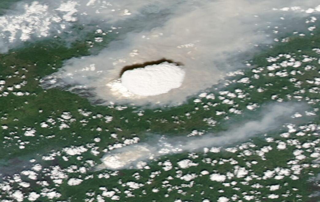 WildlandFirefig's tweet image. Krai de Zabaykalsky (Federación Rusa🇷🇺) Satélite Aqua hoy.
Si, como creo, esa nube blanca es producto de la brutal convección de uno de los incendios, es una de las nubes convectivas más potentes que nunca haya visto en Asia.
Tiene pinta de ser un bestial #PyroCB