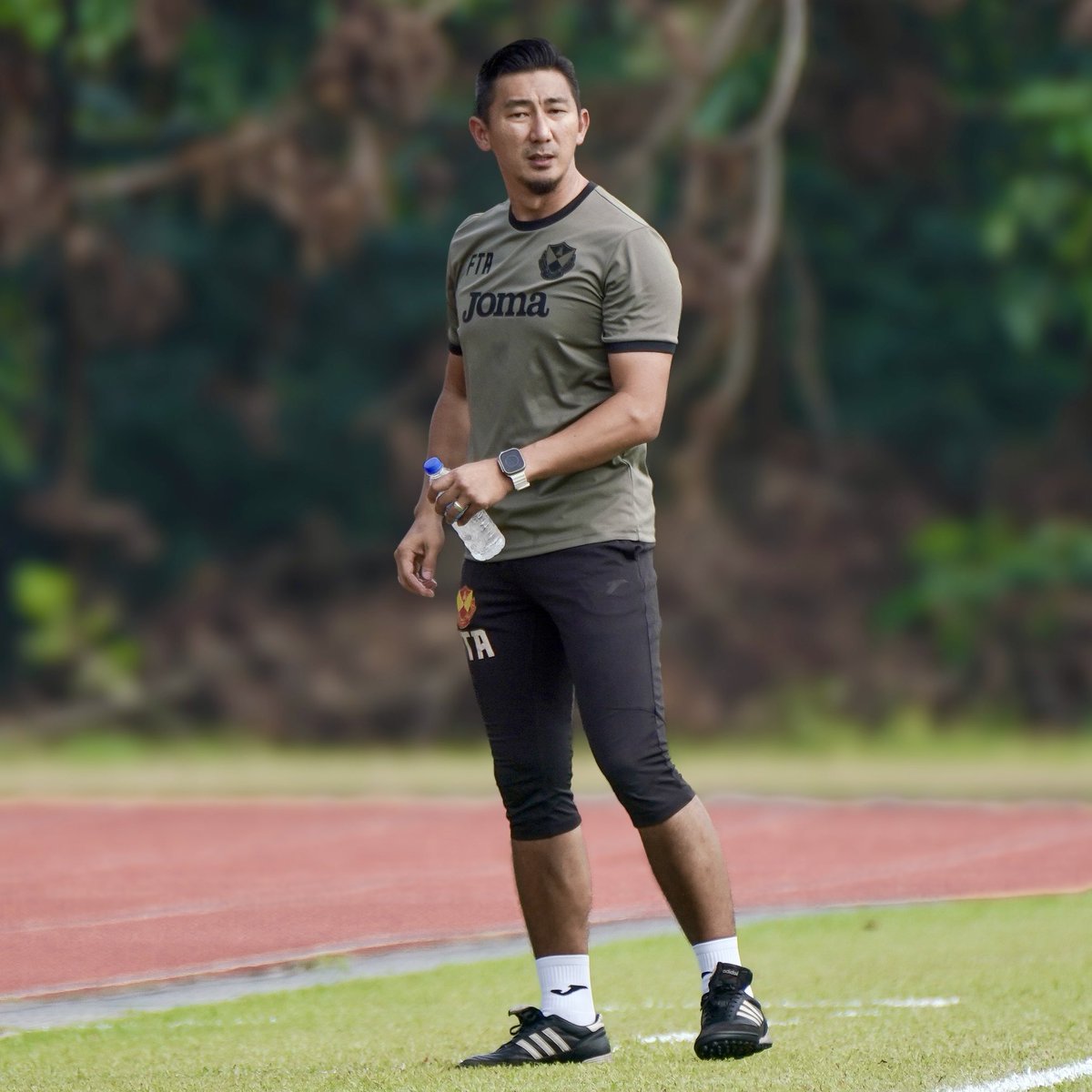 FirdausTanAziz's tweet photo. President Cup 2024 (10)

@SelangorFC 4-1 @Penang_FC 

#Alhamdulillah 
#AllPraiseToAllah
#SholluAlanNabiMuhammad
#PialaPresiden2024
#StandWithFaisalHalim
#MKLK
#TerusBerjuang 
#JatuhBangunBersama
#KitaAdalahSatu
#WeAreFighters https://t.co/W0fmDg1GhZ