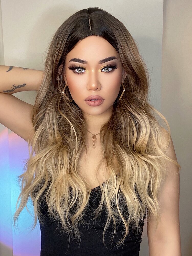 mia8wilson's tweet image. Shine Bright with Highlight Wigs: A Nostalgic Nod to 90's Hairstyles: shorturl.at/J9dVz
#highlightwigs