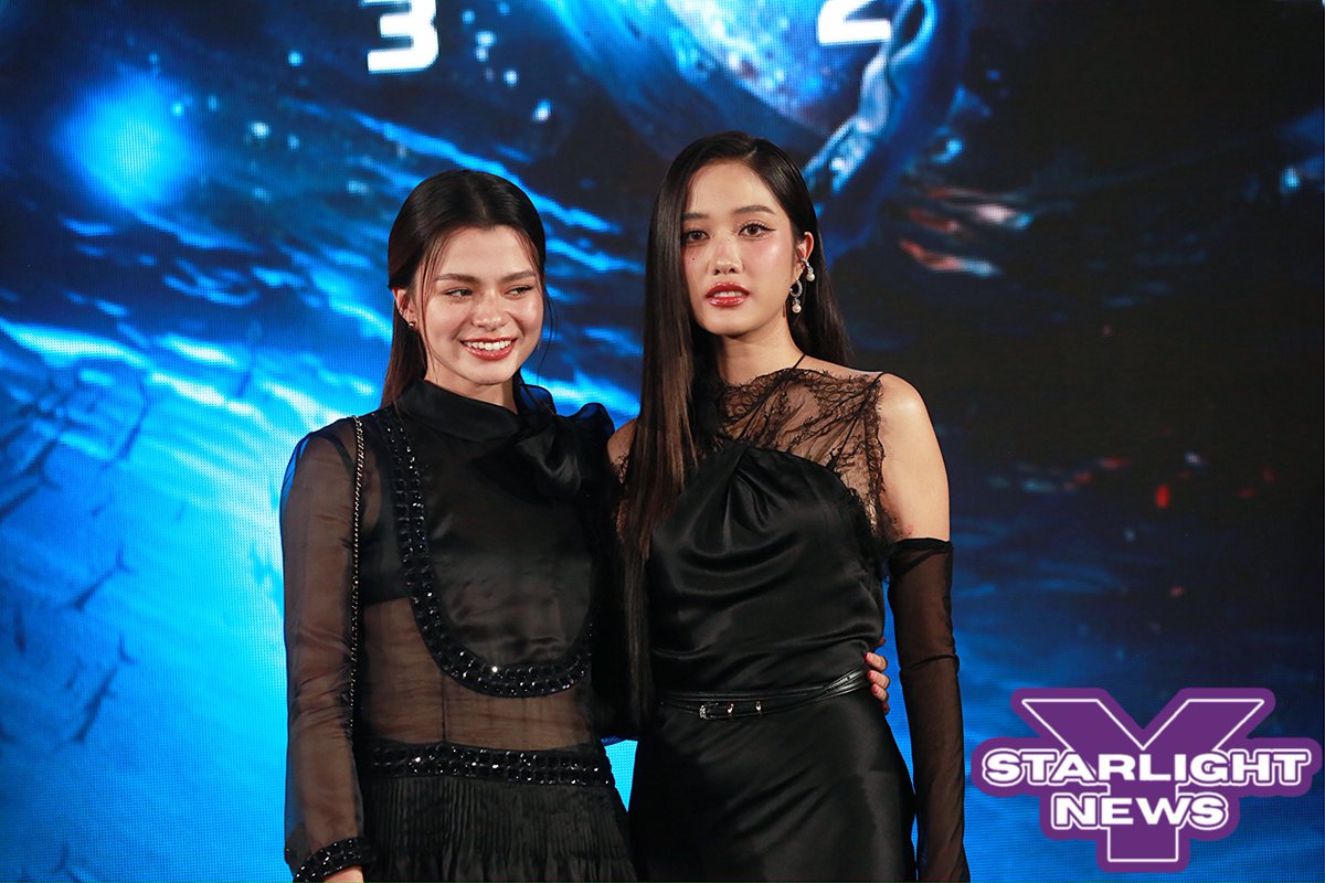 StarlightYnews's tweet photo. ฟรีนเบค ช่วงเดินพรมในงานกาล่าพรีเมียร์ เปิดตัวภาพยนตร์อวกาศเรื่องแรกของไทย  “ยูเรนัส2324”

#ยูเรนัส2324 #Uranus2324
#Uranus2324xFreenBecky
#ฟรีนเบค #freenbecky #beckysangels #srchafreen 
#Uranus2324GalaPremiere https://t.co/zVx4rU4rDq