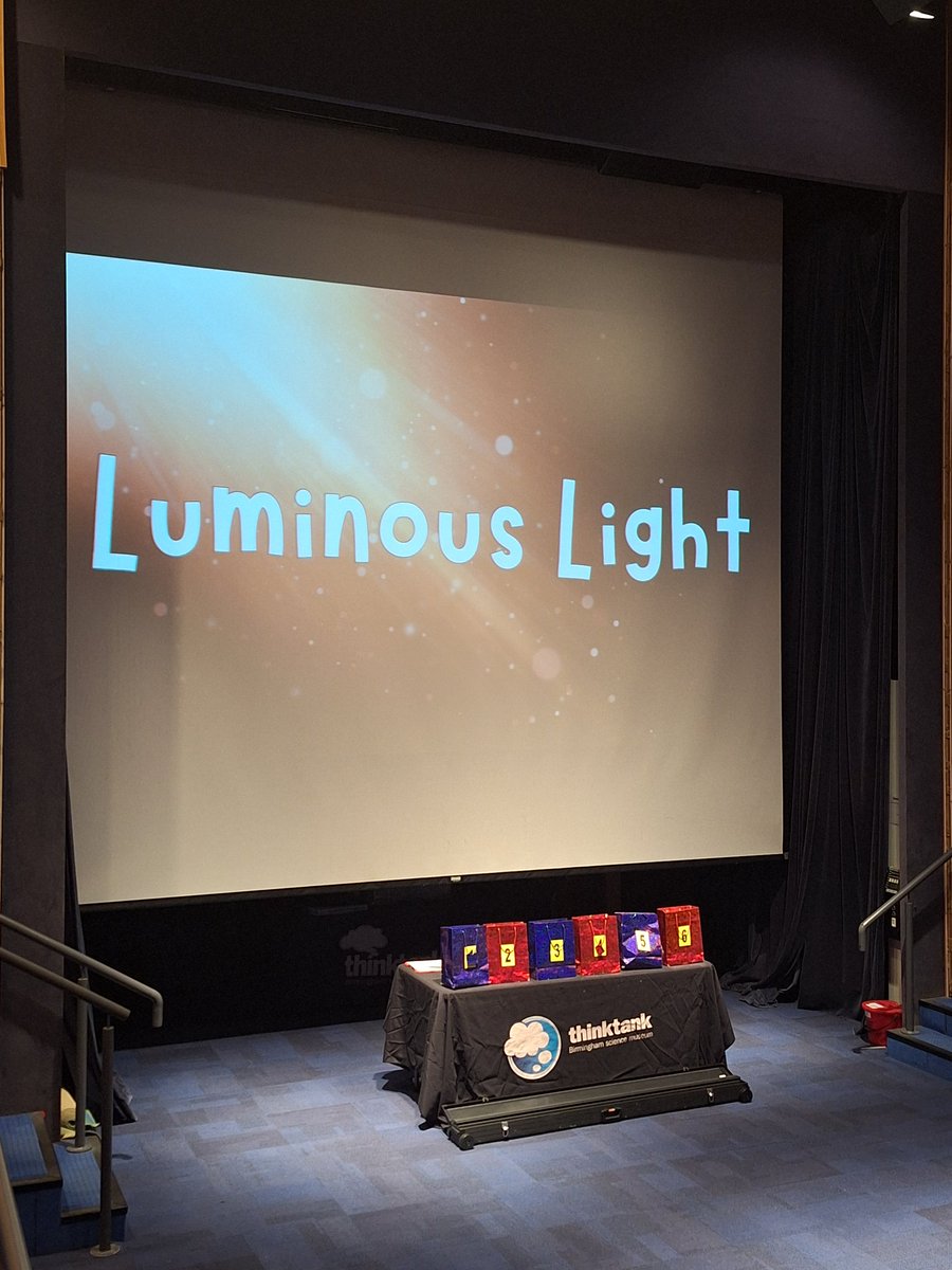 The year threes had a wonderful time at the luminous light performance. Showing off everything they've learned in science this year!