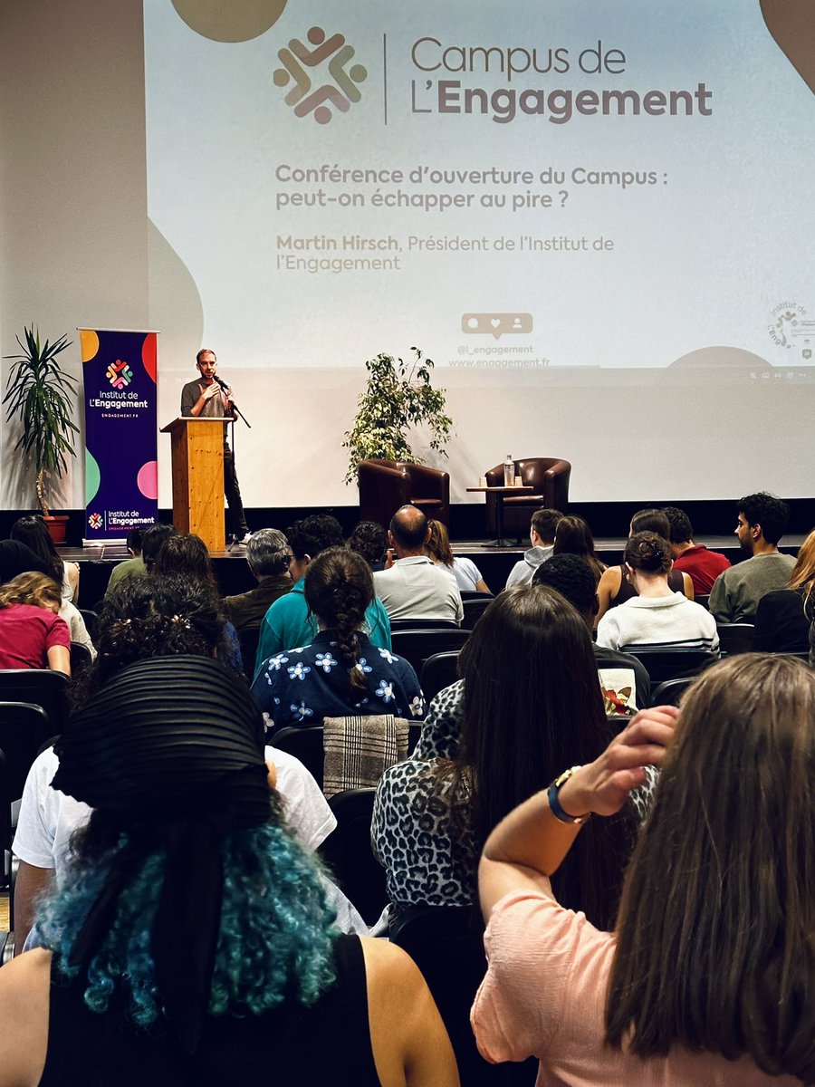 i_engagement's tweet photo. C’EST PARTI 🚀
@QJagorel, DG de l’Institut de l’Engagement ouvre le 6ème Campus de l’Engagement devant les lauréats de l’association et les partenaires de cet évènement, à #Autrans 📍
#Campusdelengagement https://t.co/YwoFVWNfi0