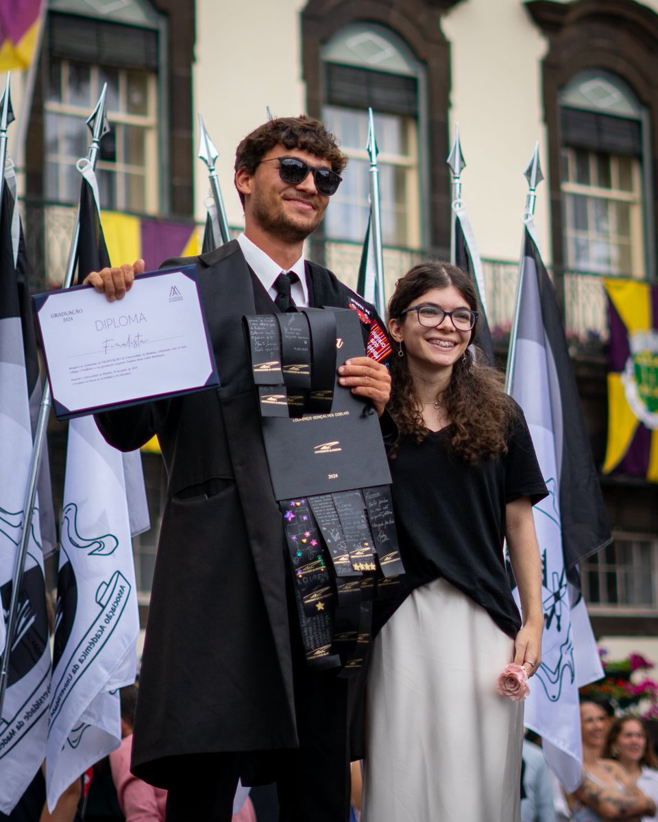 aaumadeira's tweet photo. A @aaumadeira promoveu, a 29 de junho, as cerimónias simbólicas de Graduação dos estudantes da UMa. https://t.co/d5yUgK8Fn1