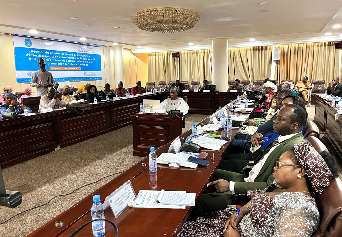 PBFMali's tweet photo. #ComitéTechnique des investissements en consolidation de la paix au Mali @PBFMali & #FFPH coprésidé par l’Ambassadeur Traoré @MaliMaeci & le Colonel Coulibaly @MinistredelaRc4 avec la participation des ministères sectoriels, des OSC #FENACOF & #FOSC, des agences @onu_mali & ONGs. https://t.co/sCnFSUU31L