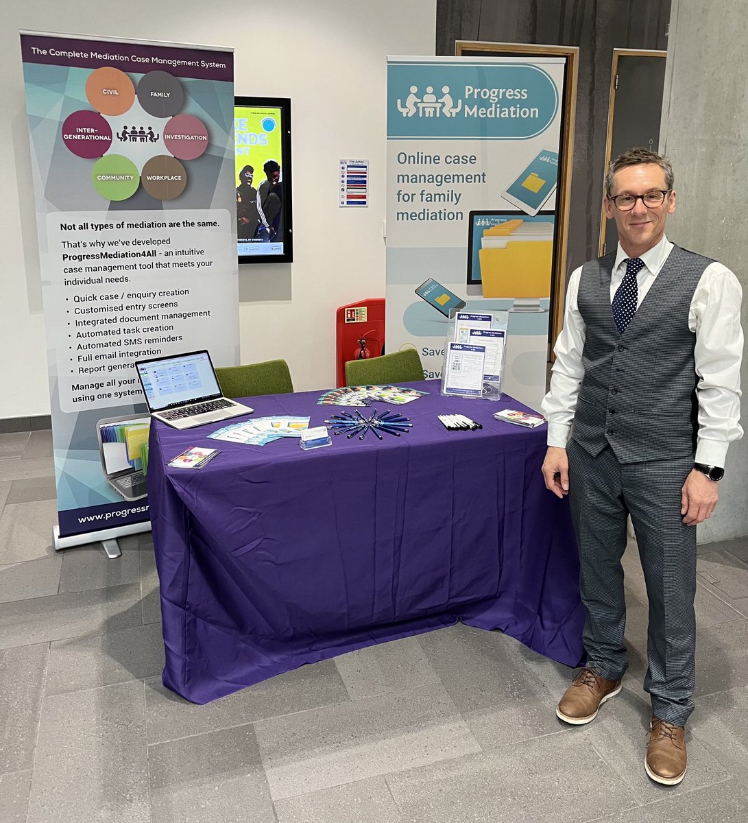 Despite the long drive down to Canterbury last night, it’s fab to demonstrate how Progress Mediation can help with case management F2F with mediators again. #CoMConf2024