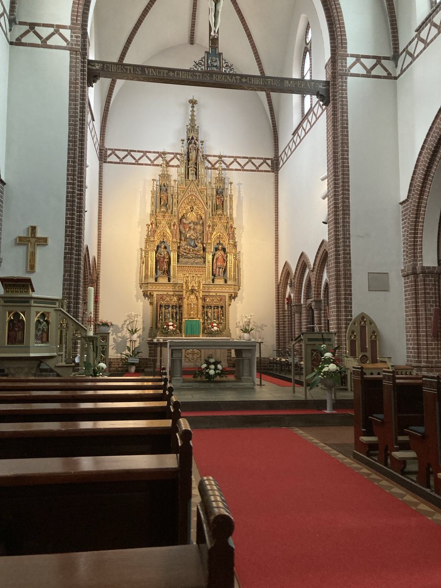 Lmik1708's tweet photo. #SanktKnudsKirke #SanktAlbaniKirke https://t.co/QIxevNjWdq