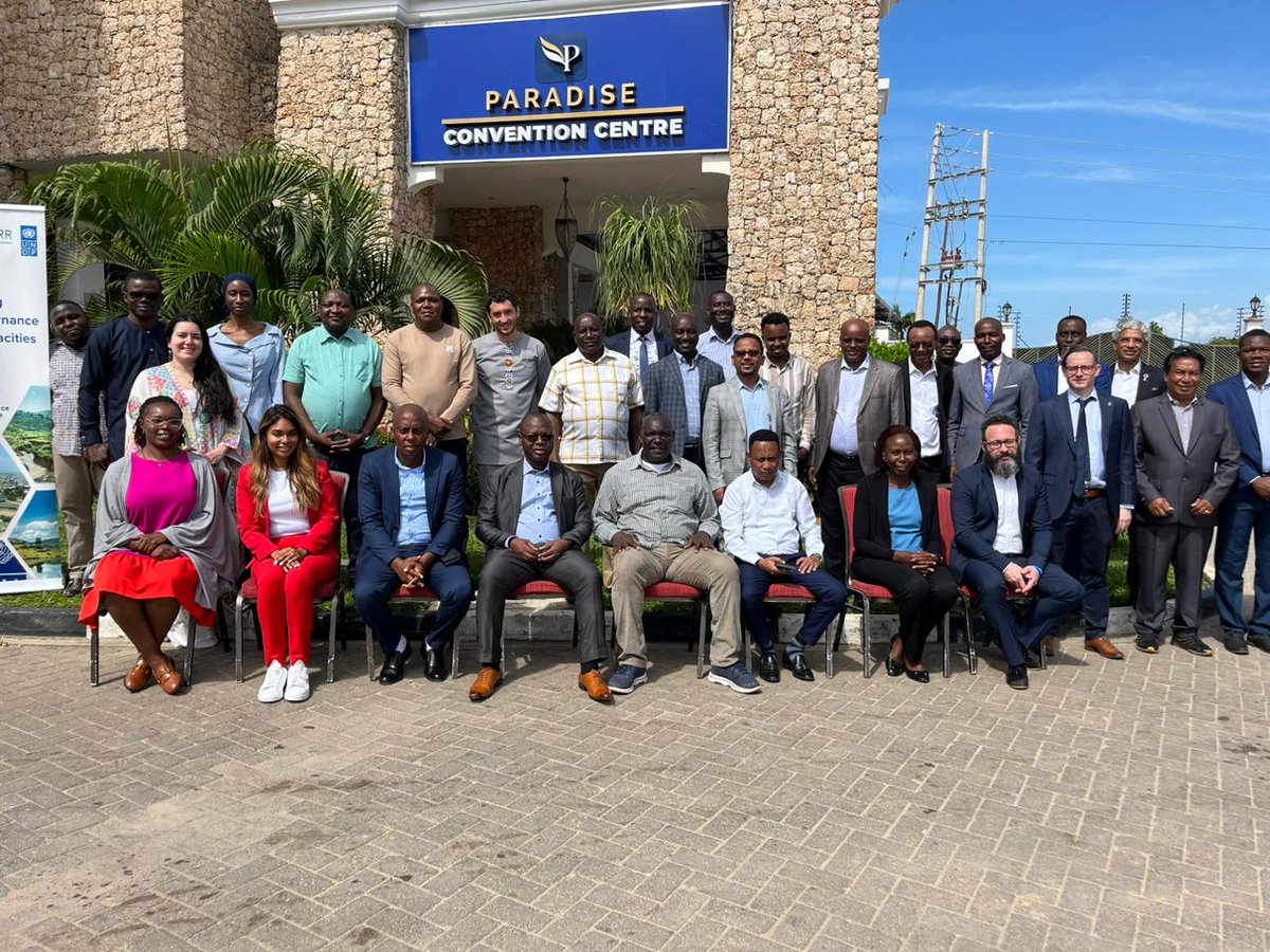 UNDPKenya's tweet photo. @UNDP is working w/ @UNDRR and 🇪🇺 in Mombasa, bringing together reps from Burundi 🇧🇮, Cameroon 🇨🇲, Ethiopia 🇪🇹, Kenya 🇰🇪, and Togo 🇹🇬 to build stronger #LossAndDamage databases for better decision-making after disasters.

#StrongerRiskGovernance #Recovery4Resilience https://t.co/vnwf0uu3HR