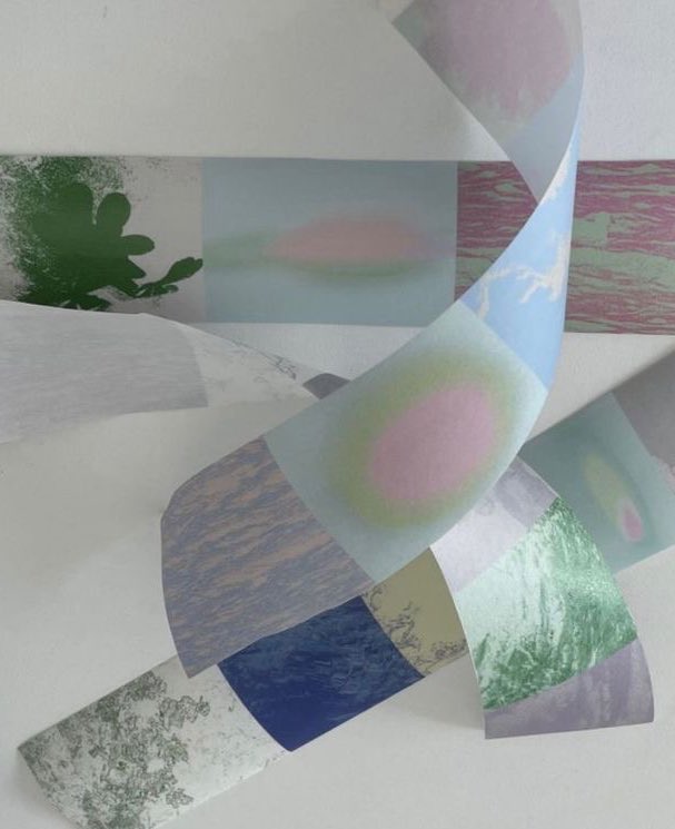 everidaes's tweet image. heloooo i’m ri! not new to #studytwt 𐙚
—— incoming bsmt freshie !
⌗ she/her, 06, filo
⌗ kdrama, reading, writing

let’s be moots! #studytwtph