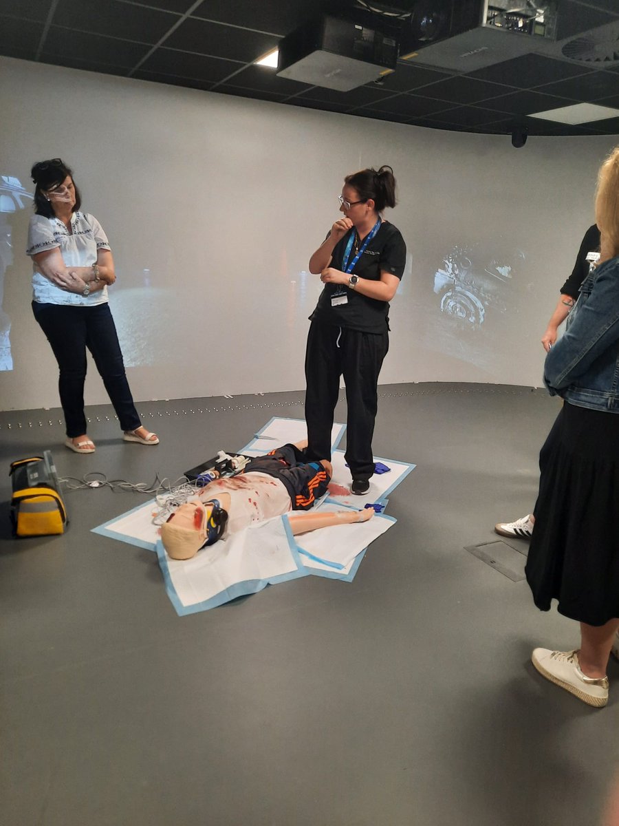 Hands-on learning at #Cork #SimulationSummerSchool!  Surgical skills, VR demos, &amp; exploring manikin capabilities. Shaping the future of healthcare education! #SimulationEducation #HealthcareInnovation