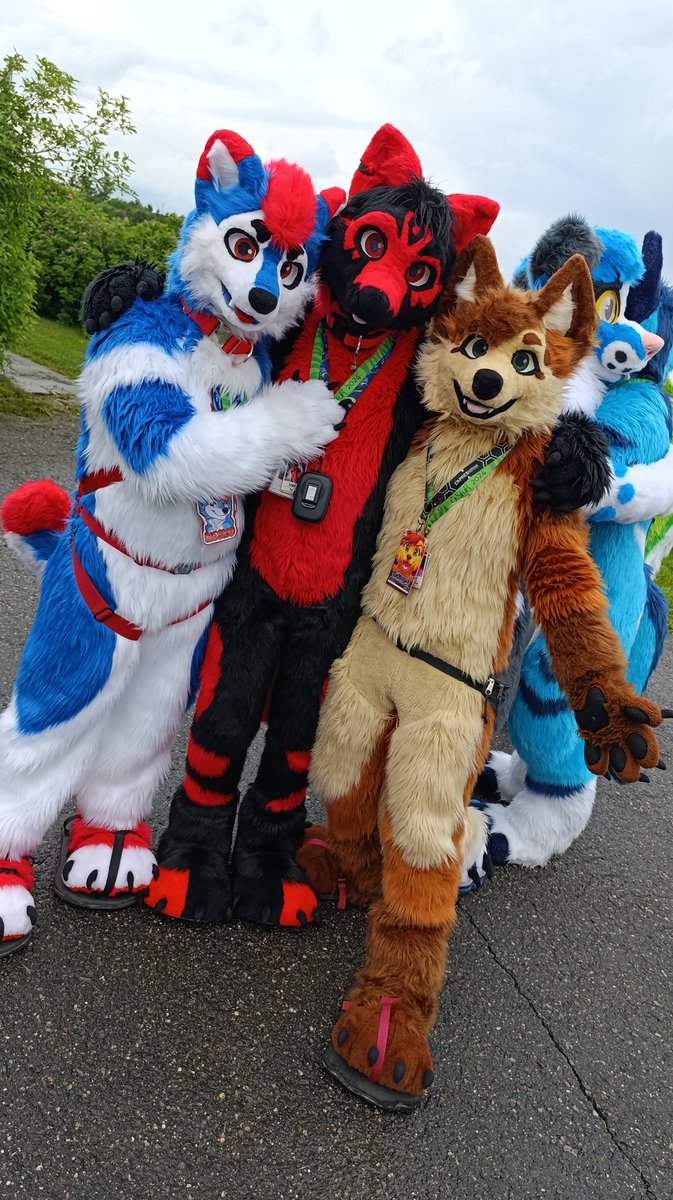 IcanFox (@icanfox) on Twitter photo I met my Fursuit brothers at #cesfur ๐ฅฐ <a href="/NeskoHusky/">Nesko Husky</a> and <a href="/gorshtweet/">Gorsh's Photo Studio</a>
They are so adorable and friendly!
๐งต <a href="/SilvenaHandmade/">Silvena Handmade</a>
#Furry #furryfandom #cesfur2024 #fursuit I met my Fursuit brothers at #cesfur ๐ฅฐ <a href="/NeskoHusky/">Nesko Husky</a> and <a href="/gorshtweet/">Gorsh's Photo Studio</a>
They are so adorable and friendly!
๐งต <a href="/SilvenaHandmade/">Silvena Handmade</a>
#Furry #furryfandom #cesfur2024 #fursuit
