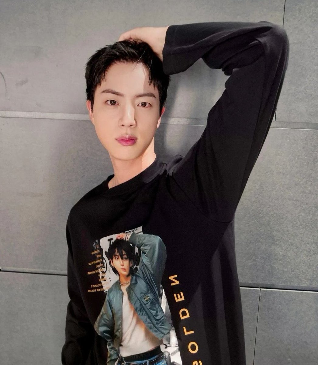 kiwi (@kooktical) on Twitter photo 