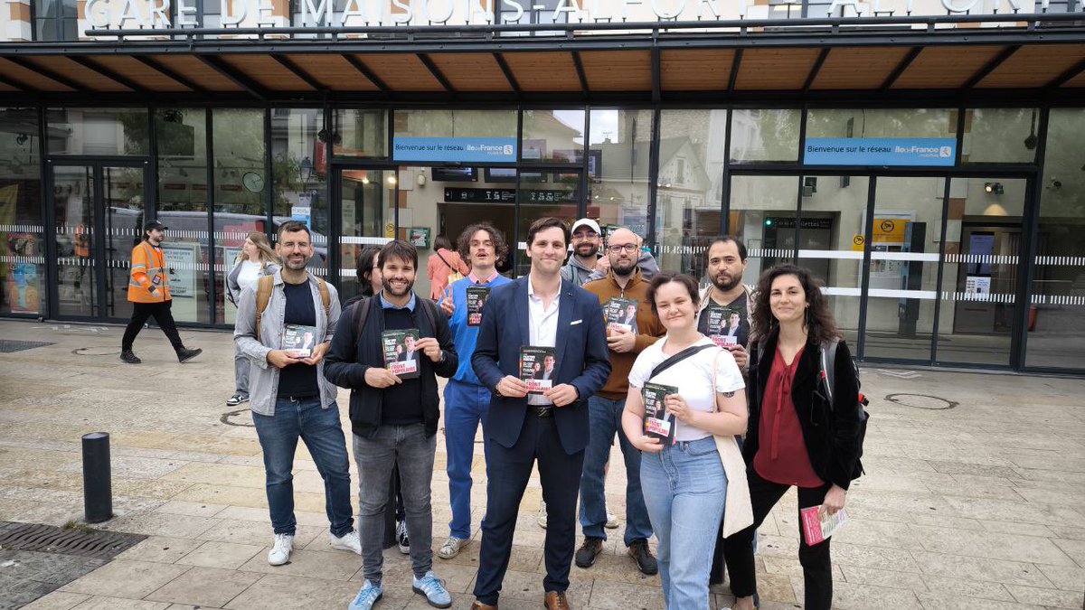 MPereiraJoao's tweet photo. ✊La campagne du 2eme tour est lancée sur le terrain, dans toute la circonscription!
Le 7/7, il faut voter pour avoir un député actif, pour de vrai, et mettre fin au règne de 27 ans M. Herbillon, qui explose tous les compteurs d’absentéisme! https://t.co/e9NlhCIWqF