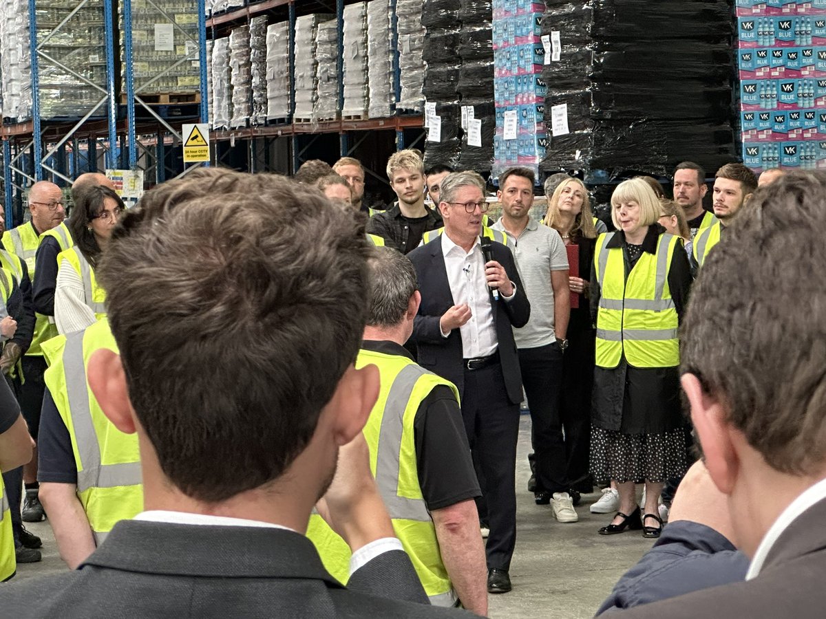 Members of staff at <a href="/GlobalBrandsLtd/">Global Brands</a> in Clay Cross now asking questions- first one is about cutting NHS waiting times. 

Keir Starmer talking about immediate plan for more appointments as a first step towards cutting NHS waiting times.