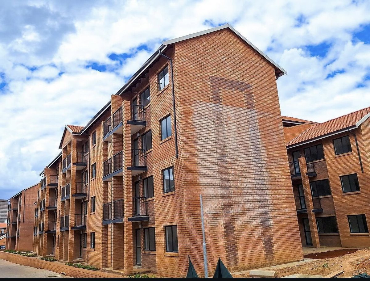 GP_DHS's tweet photo. #DHSProject | The Townlands Social Housing Project boasts of 1200 units ranging from 1, 2 & 3 bedrooms. The project also has a community development centre, it is close to facilities such as transport, education, health facilities and other socia-economic amenities. https://t.co/P0EDXtSG6I