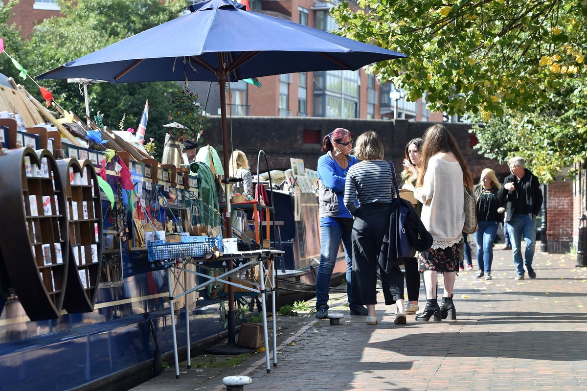 CRTEastMidlands's tweet photo. Join us at historic Foxton Locks this weekend as we kick off a busy summer of events.
Have a browse at our floating market and enjoy fun trails with the family.
https://t.co/AdcwX3Bf9s https://t.co/iItNPMx4wF