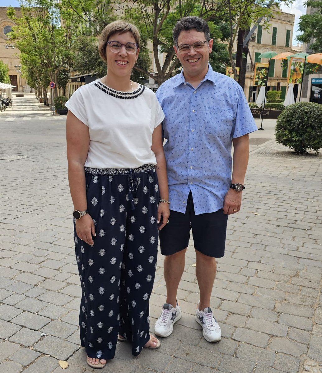 AjuntPorreres's tweet photo. 📣 La Regidoria de Cultura té l'honor d'anunciar que Joan Ramon Xamena Vidal serà el pregoner de les Festes de Sant Roc 2024! 🎉
No us perdeu el pregó d'aquest destacat conciutadà! 🌟
#SantRoc2024 #Porreres #Cultura #Festessantroc #ferpoble https://t.co/xi90a8OwqM