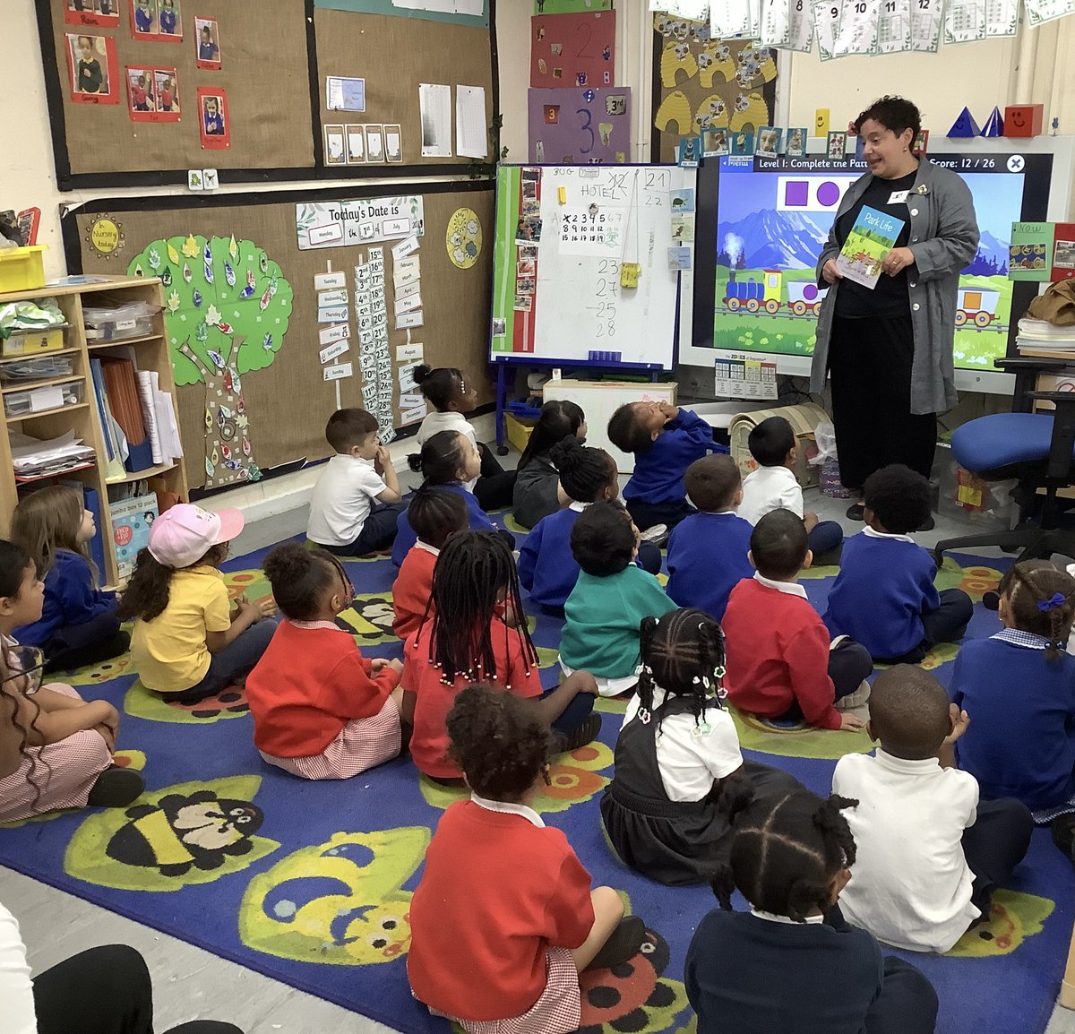 LarkHallPrimary's tweet photo. Nursery and Reception had a special visit from author Emmanuelle Smith who shared her wonderful book Park Life, all about Brockwell Park! #lheyfs #lhnursery #lhwaterloo #lhuecl #lhpscd #brockwellpark #parklife https://t.co/nX3ZbNMdbK