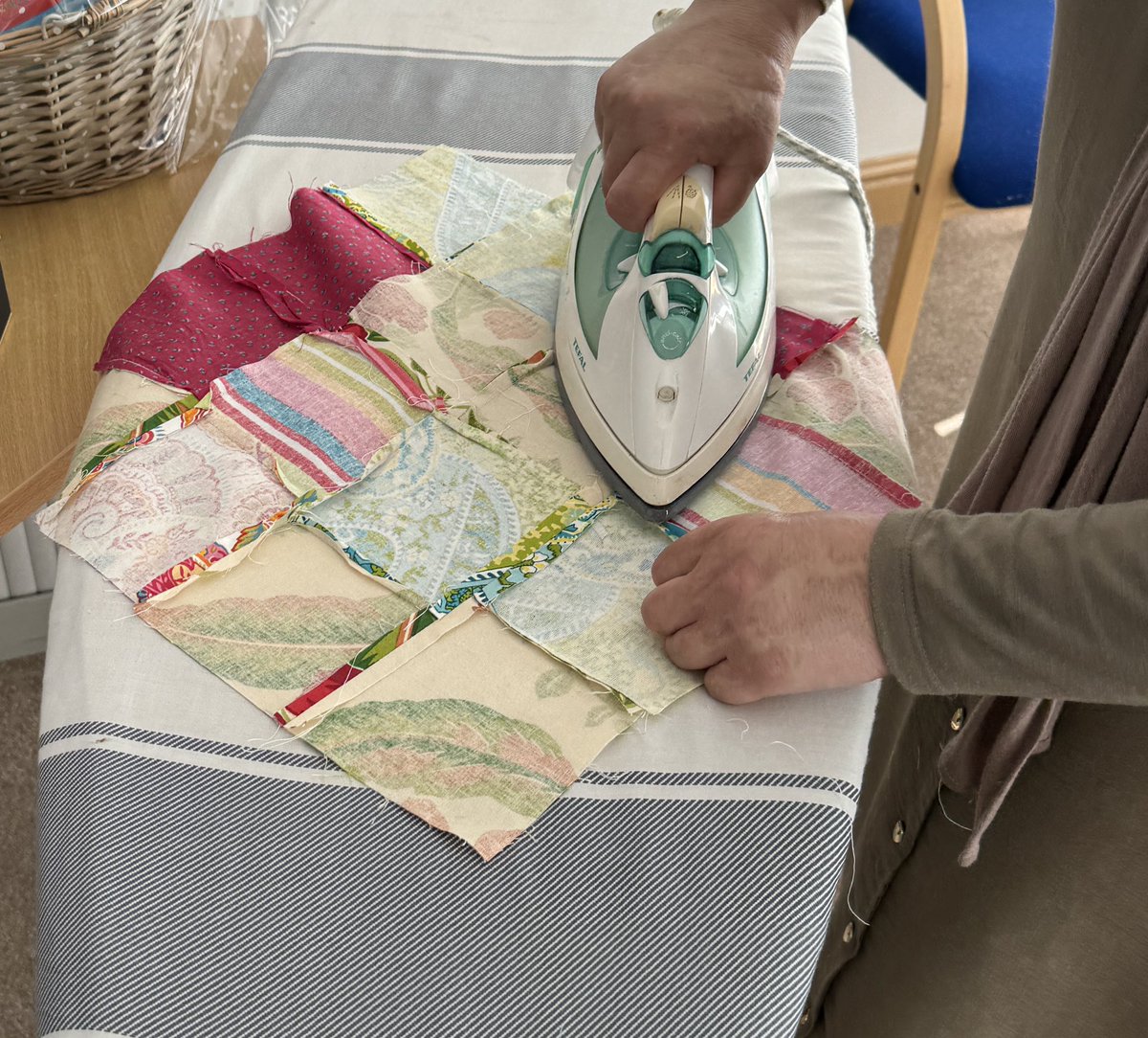 SewSisters_'s tweet image. Prepping is always key to making good items in our class at Tree Tops Village in Walker. This week was no exception, and results showed the hard work later. Classes at Tree Tops Villages are every Thursday mornings 10am-12noon #sew #sewing #sewingproject #sewsewsew #LearnToSew