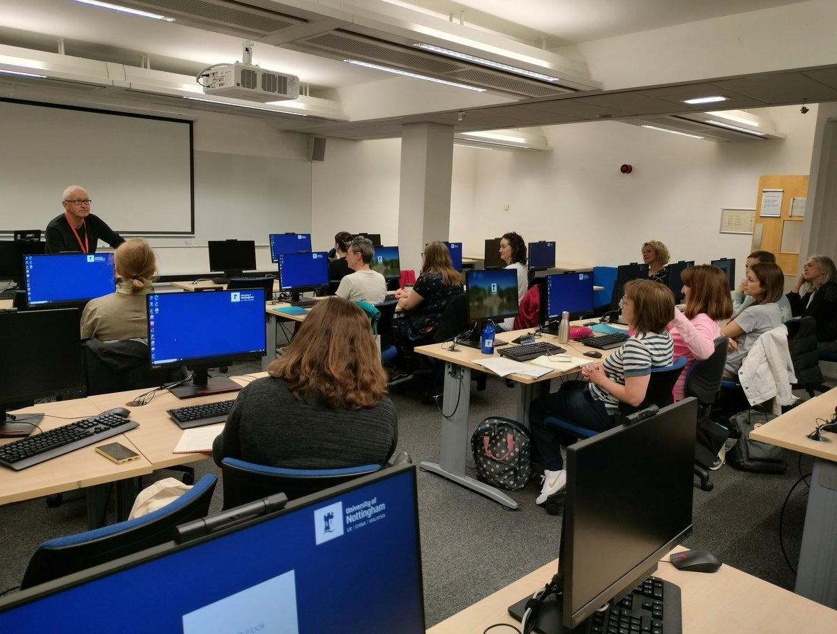 UoNAppEnglish's tweet photo. We're beginning Day 2 with a session on digital storytelling from Dr @SpencerJordan8. We'll be doing some creation ourselves, but before that, a chat about AI... https://t.co/uOW79Tls7Y
