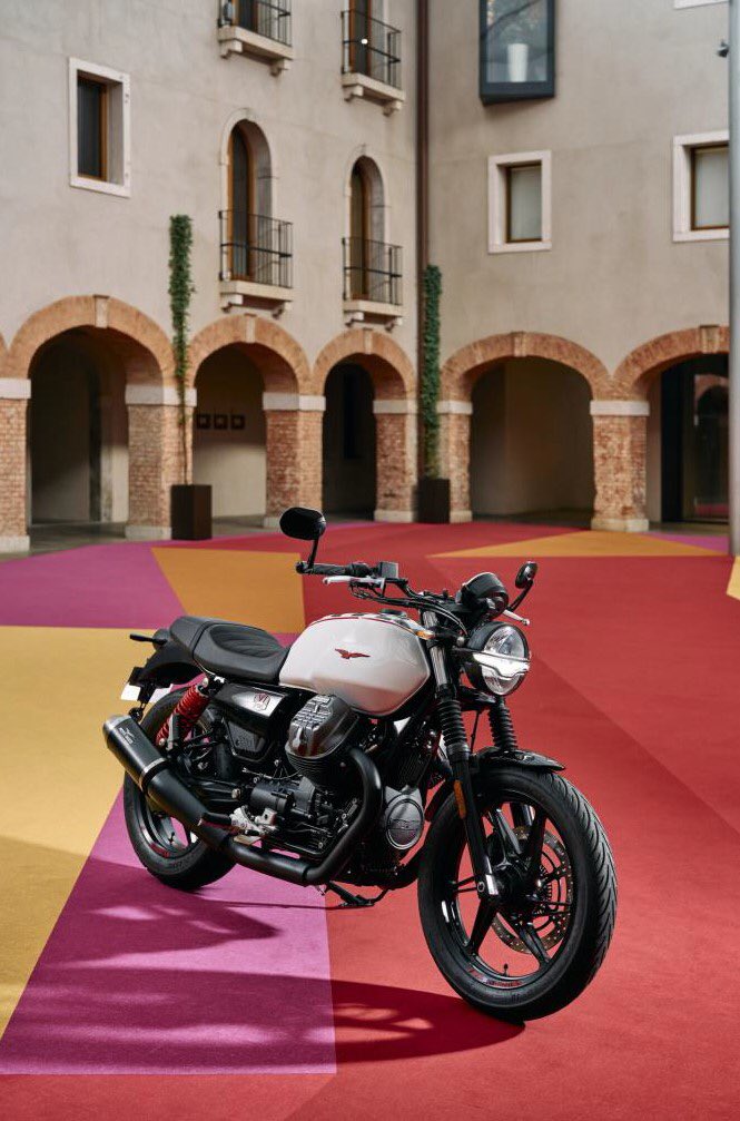 mcsinaguma's tweet photo. MOTO GUZZI
V7 STONE TEN
只今、予約受付中

#motoguzzi
#v7
#モトグッツィ
#モトグッチ https://t.co/QkULuTJfDW