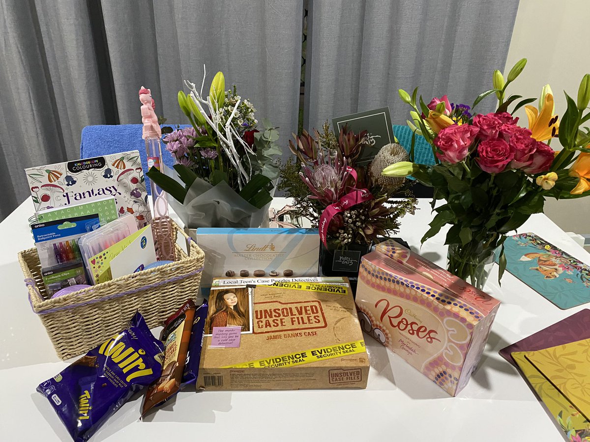 Kait52481's tweet photo. Feeling very spoilt. Officially 30, flirty and thriving. https://t.co/hMiuuSw4Mu