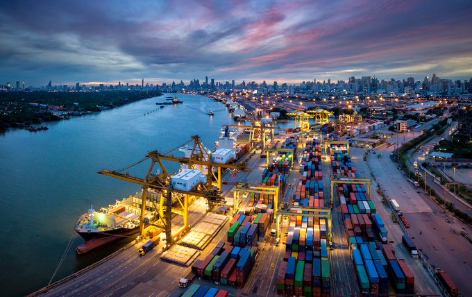 freightonline's tweet photo. Intermodal Manager shares 8 steps to make your terminal operating system work harder at helping your container yard to achieve net zero...

https://t.co/Q5Rm9nWoQd

#maritime #ports #NetZero #decarbonisation #multimodal #intermodal #railfreight #freight https://t.co/DNauWfvWkX