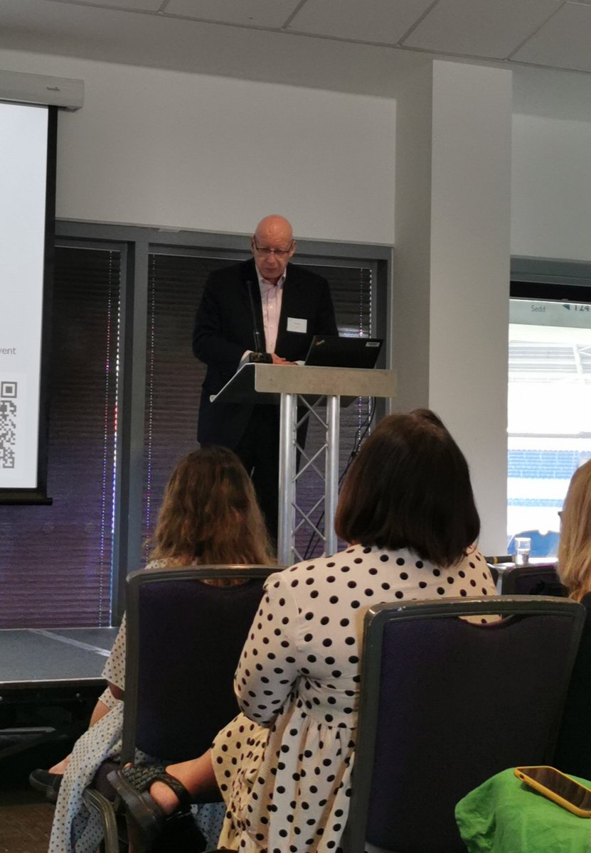 "we stand for better marketing"

<a href="/cim_marketing/">CIM</a> CEO Chris Daly kicking things off in Cardiff this morning

#cimevents #Brand