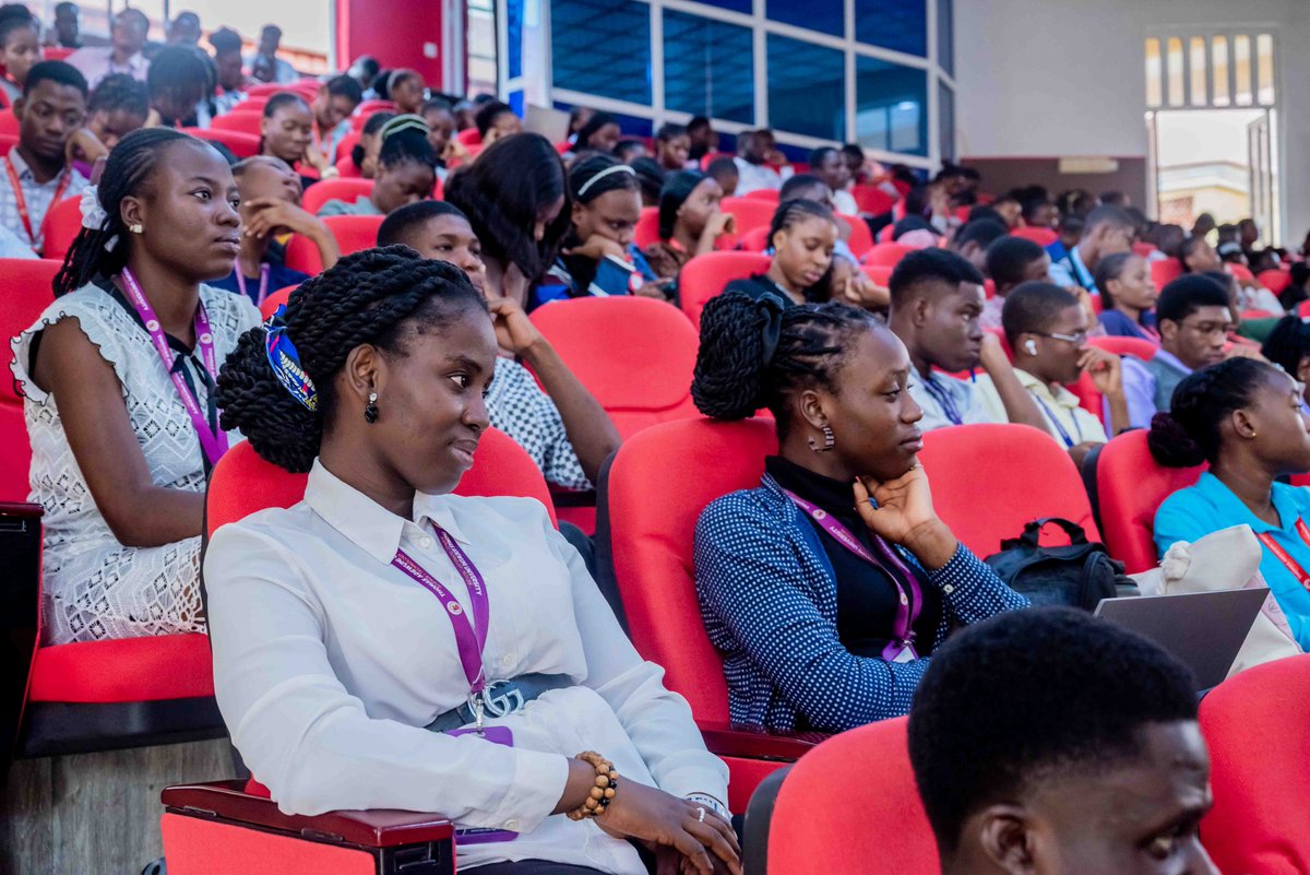 TAU hosted an enlightening Career Launchpad program, “Responsible AI for Generative Models,” with Mr. Laju Etchie from Google Research Team.

Read more about the event: tinyurl.com/ufn8wcyz

#AI #ResponsibleAI #GenerativeAI #TAU #CareerLaunchpad #GoogleResearch