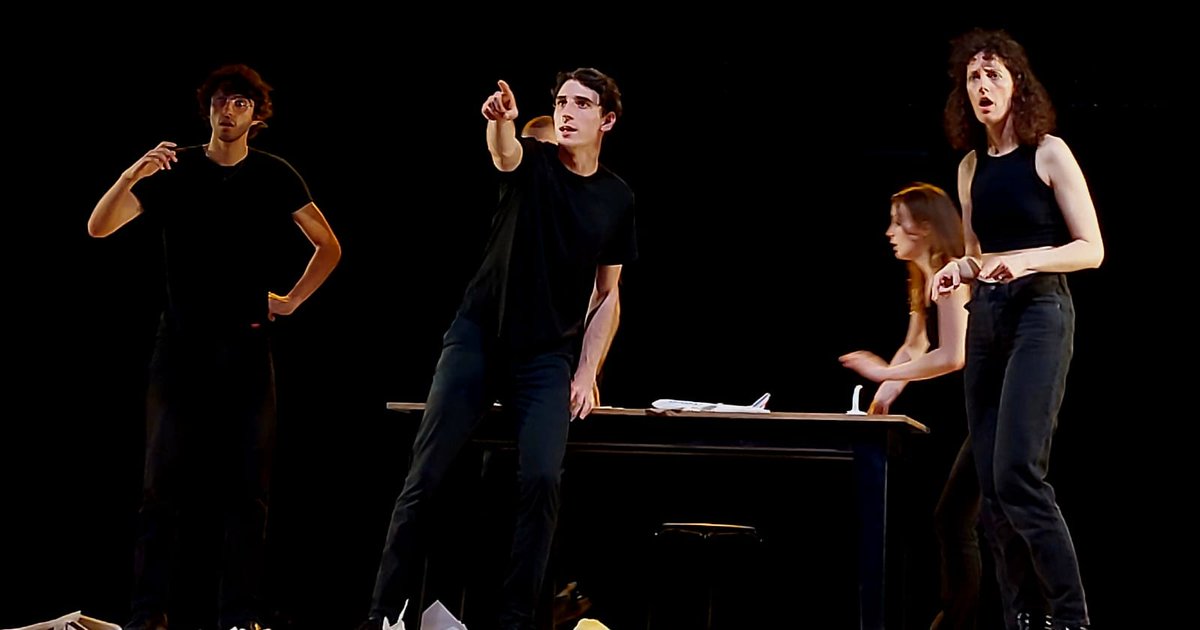 MathieuTouze's tweet photo. Première standing ovation pour Jean Moulin, le festival est lancé 🥳🎉 https://t.co/5UKynL2D4c