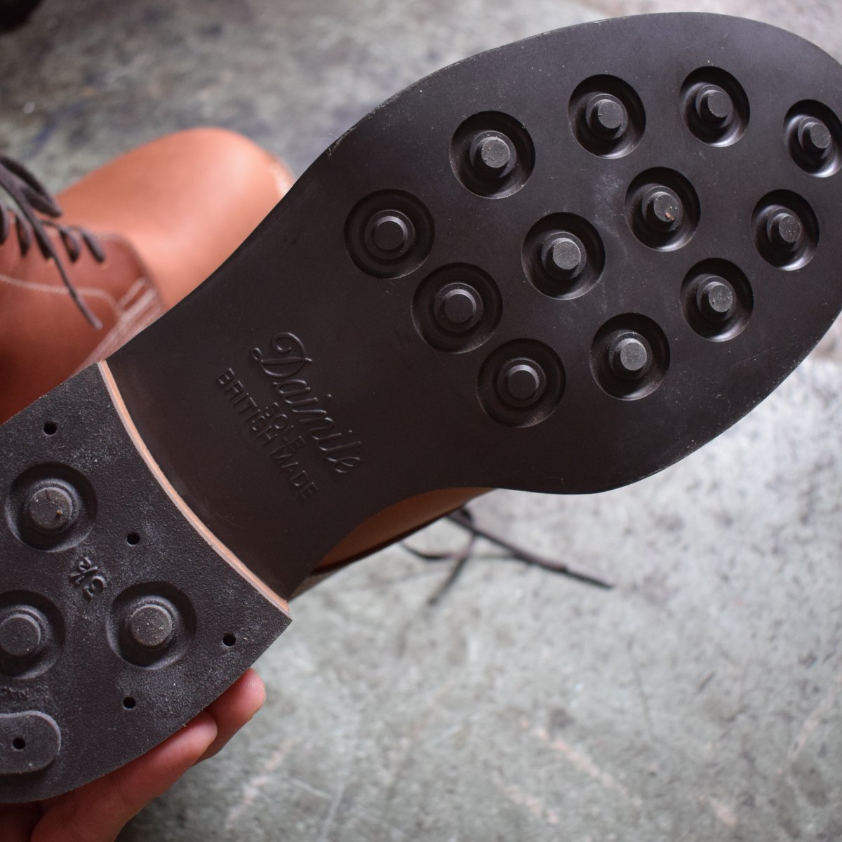 donutsholeshoes's tweet photo. 久しぶりにやります！
【フォロー＆RP】キャンペーン

ワークブーツ1足を1名様にプレゼントします🥳

商品詳細
〇サイズ→27.5㎝程度
〇レザー→オイルヌバック
〇製法→グッドイヤーウェルト製法

応募条件
↓
①このアカウントをフォロー 
②固定ポストをリポスト

応募期間　本日～7/8(月)23:59 https://t.co/k06eQ20c83