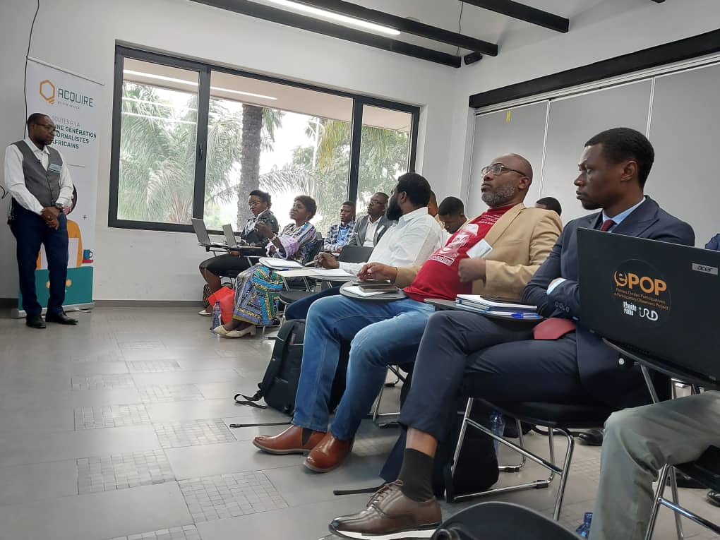 A #Kinshasa <a href="/pin_africa/">Pin Africa</a>
atelier autour de "Transition Énergétique Just(JET) - Défi des Minéraux est lancé. Près de 30 journalistes experts en industrie extractive et activistes venus de #Goma #kolwezi #Kananga #Lubumbashi y sont présents.