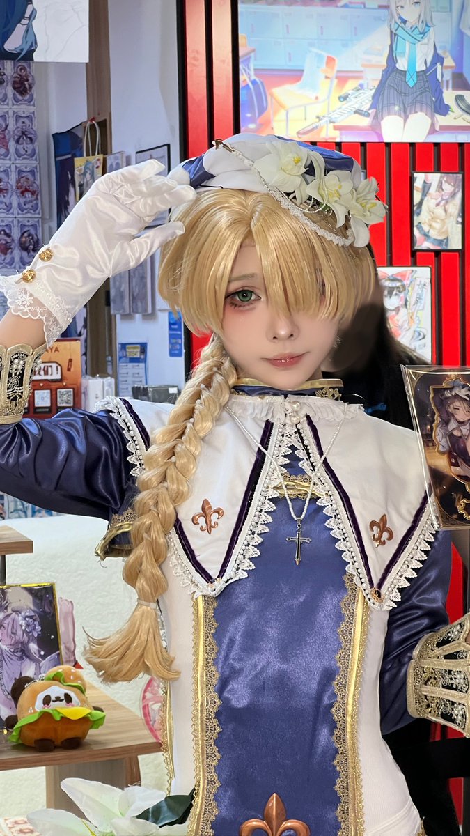 QiYao_QiYin's tweet photo. 小贞德在乌丸屋打工的一天✨

#娼年貞德 - 柒音
#jeanne #jeannecosplay
#娼年ジャンヌ #cosplay 
#池咲ミサ #美少年 https://t.co/lnIAC0NOR0