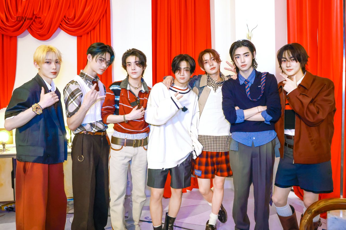 ENHYPEN
<ROMANCE : UNTOLD> Concept Photo 
ARCANUM Ver.
Photo Sketch 📸

(weverse.io/enhypen/media/…)

#ENHYPEN #엔하이픈
#ROMANCE_UNTOLD #EN_ARCANUM